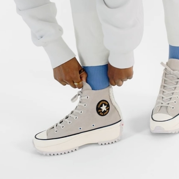 Converse Run Star Hike Sherpa Trim Shoes Size 8.5 Men/10 Women - Picture 2 of 8